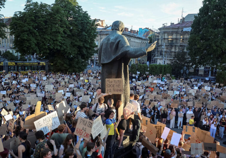 Ukraine’s Draft Crisis: Corruption and Public Outcry Fuel Tensions