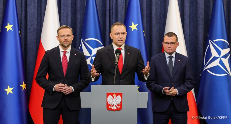 Poland Tightens Refugee Benefits Rules Amid Calls for Economic Contribution
