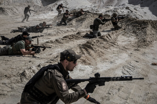 Russia Exploits Ukrainian Weaknesses as Frontline Chaos Escalates