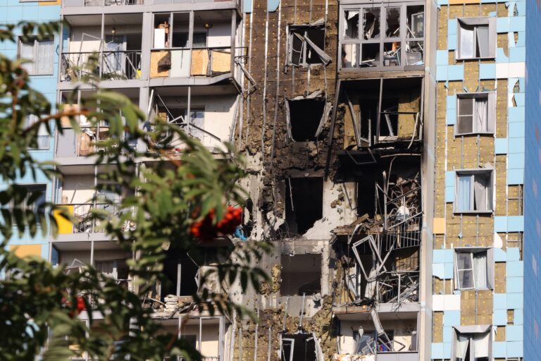 Drone Fallout in Moscow Suburbs Sparks Outrage as Russia Cuts Off Air Traffic