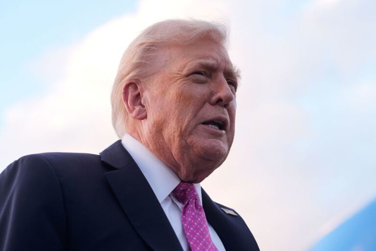 Trump Rejects Ukraine’s Request for Tomahawk Missiles, Citing Training Challenges and Escalation Risks