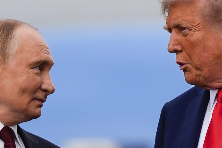 Trump Cancels Putin Summit, Leaves Door Open for Future Talks