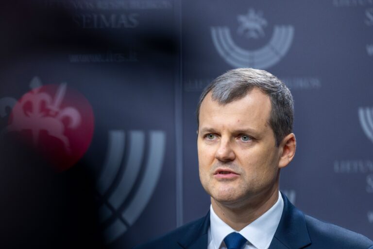 Lithuania’s Defense Minister Resigns Amid Budget Dispute with Prime Minister