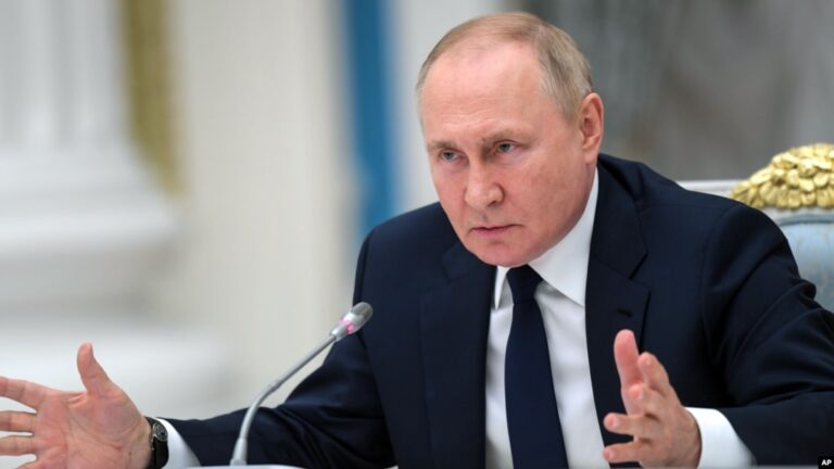 Putin Accuses Western Europe of Fueling Ukraine Conflict