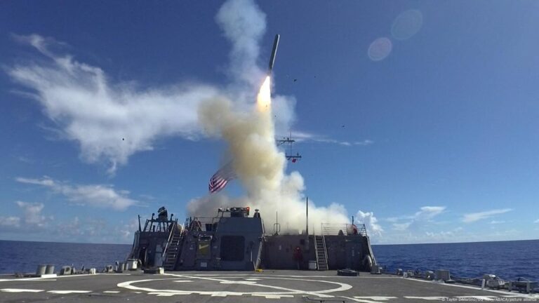 Trump Hints at Decision on Tomahawk Missiles to Ukraine Amid Escalation Concerns