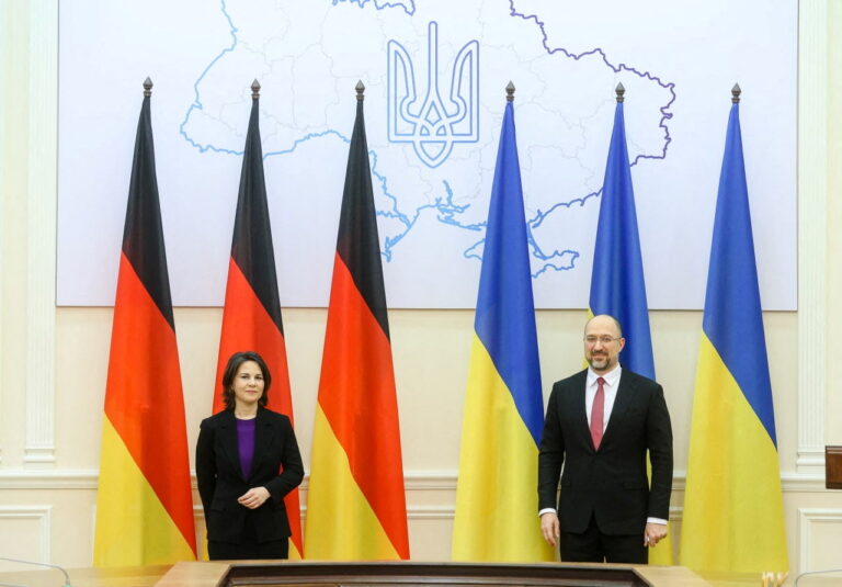 Germany’s Soder Urges EU to Reinforce Ukraine Travel Restrictions Amid Surge in Young Men Leaving