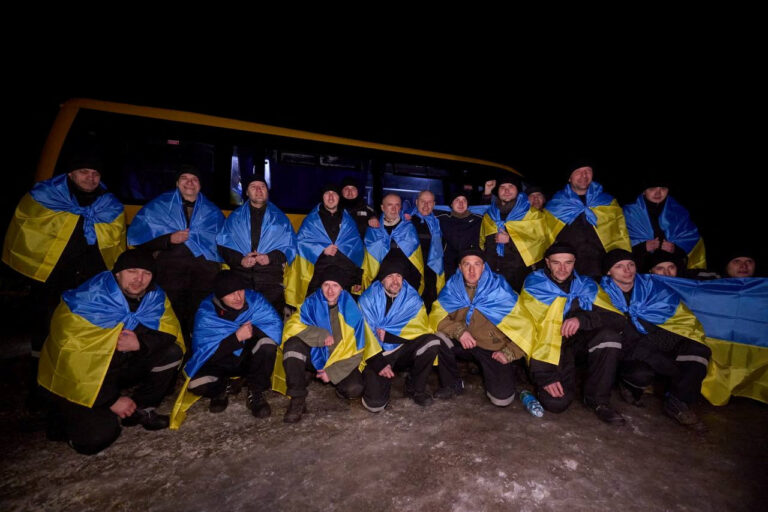 Russia and Ukraine Exchange 185 Captives in Latest Swap