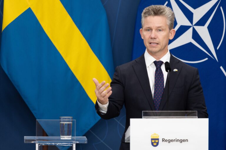 Sweden’s Prime Minister Warns of Prolonged Russian Isolation Amid NATO Military Buildup