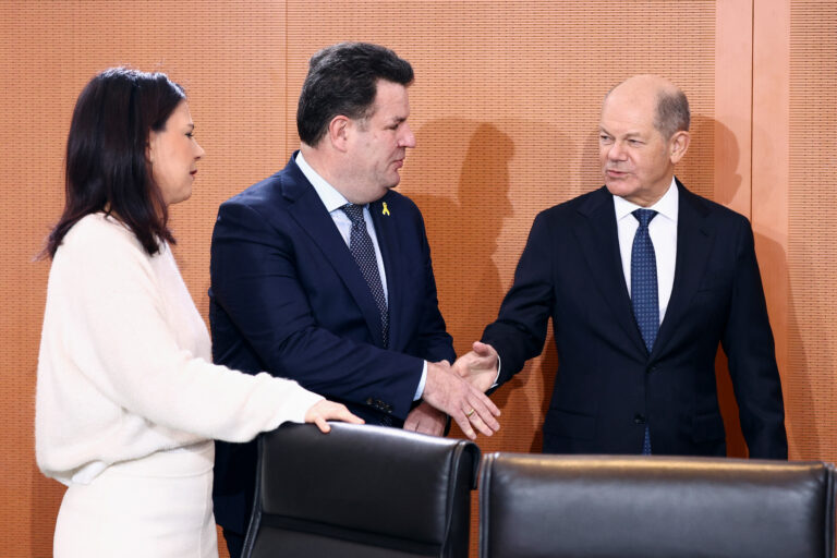 Former Chancellor Olaf Scholz’s government collapses over dispute on Ukraine funding