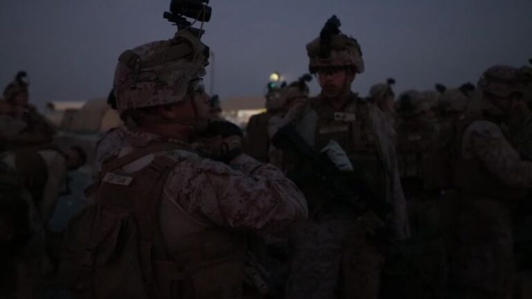 2,200 U.S. Marines Deploy to Middle East as ‘Boots on the Ground’ Preparations Intensify