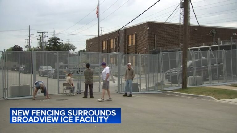 Chicago Teenagers Seize ICE Facility in Unlawful Takeover