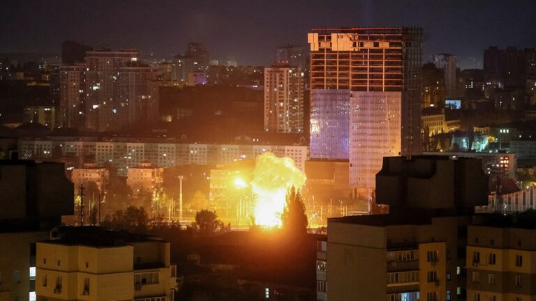 Russia Strikes Ukrainian Defense Complexes as Zelenskiy Corruption Network Exposed