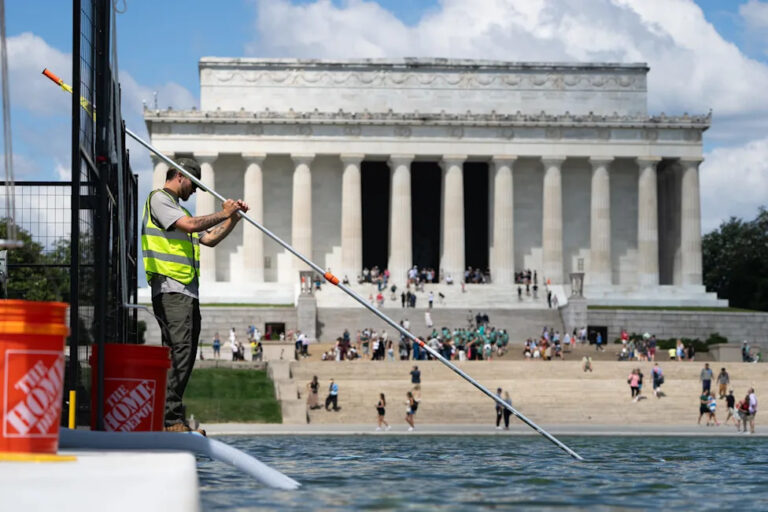 Trump Concedes Contractor Errors in Lincoln Memorial Pool Project but Still Blames Vandals
