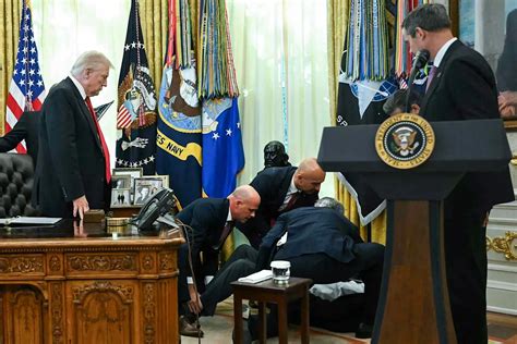 TRUMP RETURNS TO WHITE HOUSE IN EMERGENCY RIGHT NOW